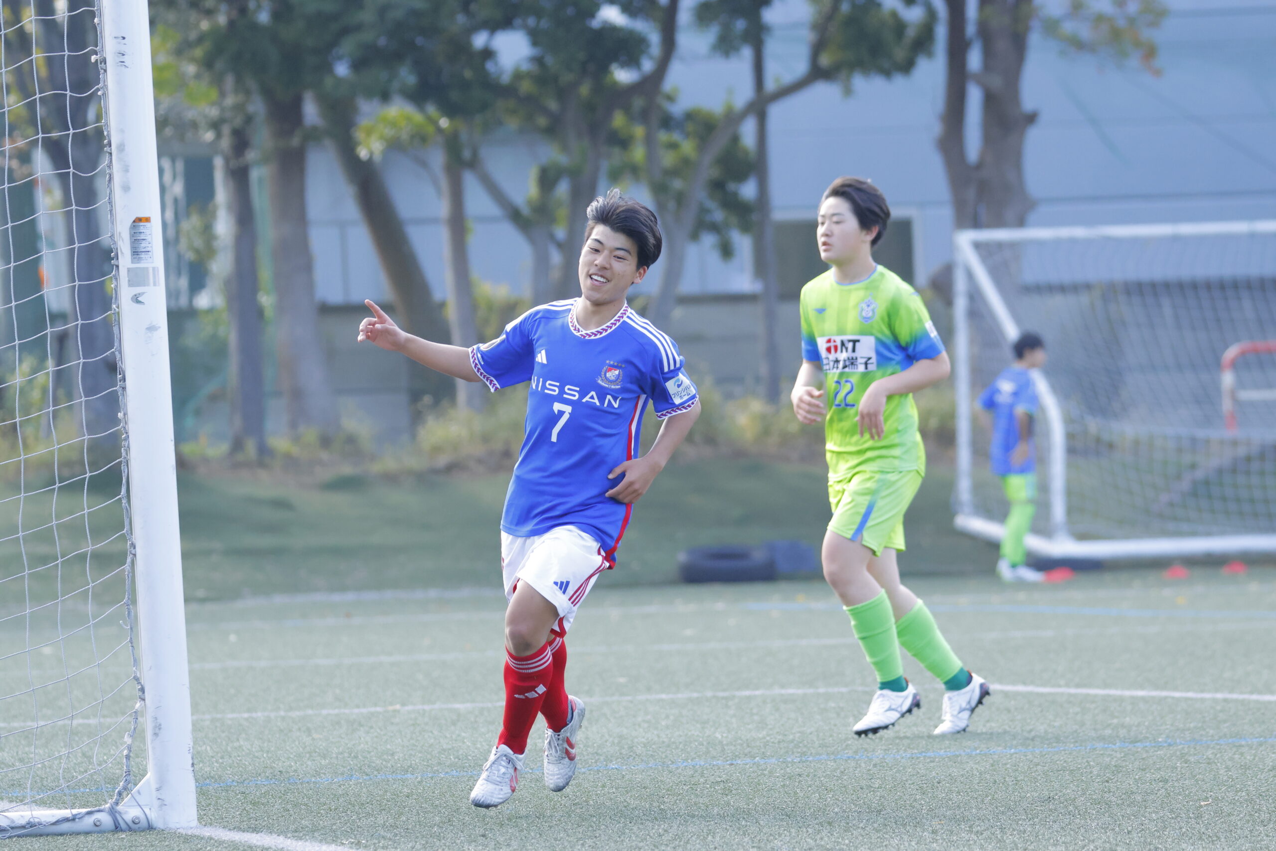支給品　湘南ベルマーレ　町野選手　日本代表　横浜Fマリノス 挫折から這い上がり掴んだ日本代表。湘南ベルマーレ・町野修斗が