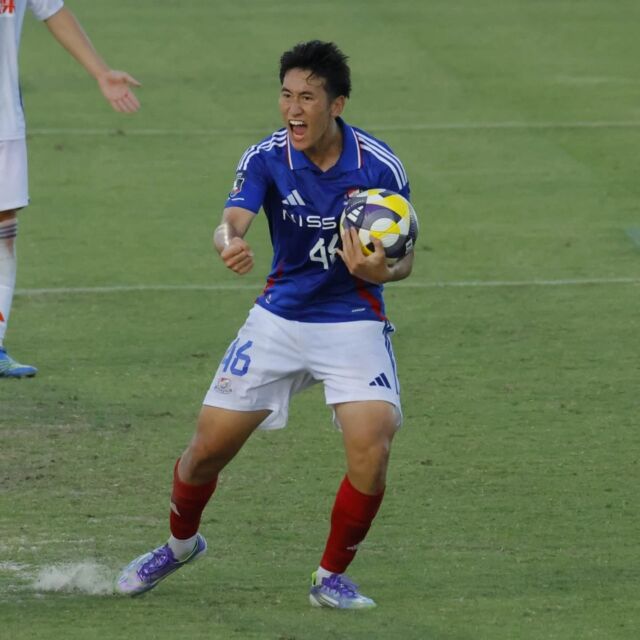 横浜Fマリノス 山田康太 14 等身大両面タペストリー 横浜F・マリノス【公式𝕏】 on X: 